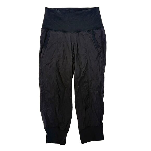 LULULEMON In Flux Crop Jogger 6 Black Luon Swift Capri Pant Active EUC B54 - Picture 1 of 5
